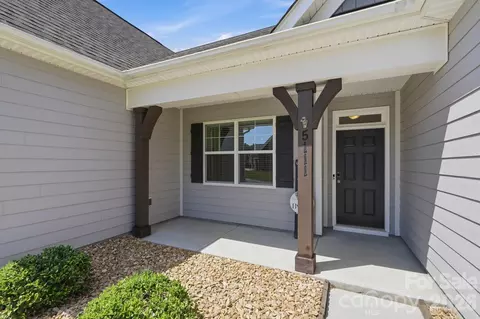 Exterior - 5111 Devonshire Rd, Denver, NC 28037 photo 1 of 3