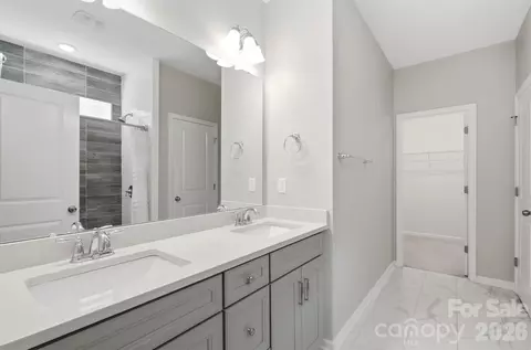Bath - 5111 Devonshire Rd, Denver, NC 28037 photo 1 of 2