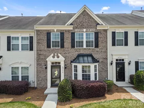 6904 Creft 86 Cir #86, Indian Trail, NC 28079