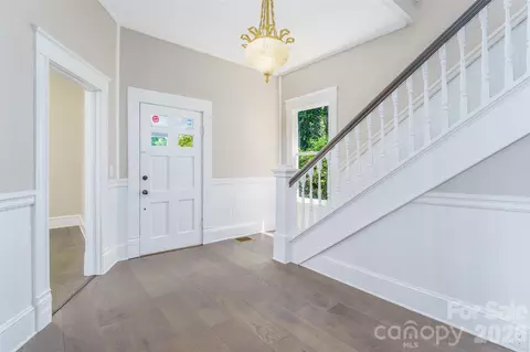 Entry Way - 302 Maurice St, Monroe, NC 28112 photo 2 of 5