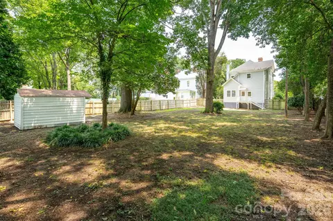Exterior - 302 Maurice St, Monroe, NC 28112 photo 11 of 13