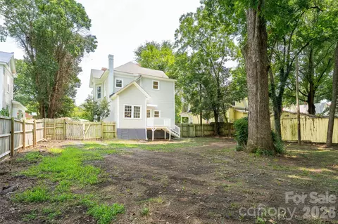 Exterior - 302 Maurice St, Monroe, NC 28112 photo 6 of 13