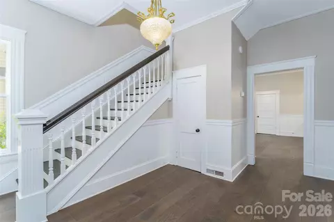 Entry Way - 302 Maurice St, Monroe, NC 28112 photo 3 of 5