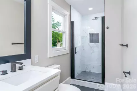 Bath - 302 Maurice St, Monroe, NC 28112 photo 4 of 4