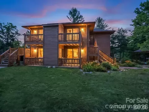 520 Courtwood 8 Ln #8, Hendersonville, NC 28739