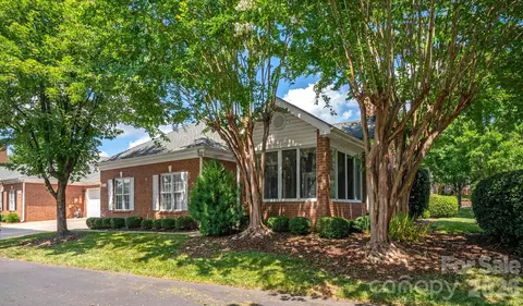8363 Olde Troon Dr, Charlotte, NC 28277