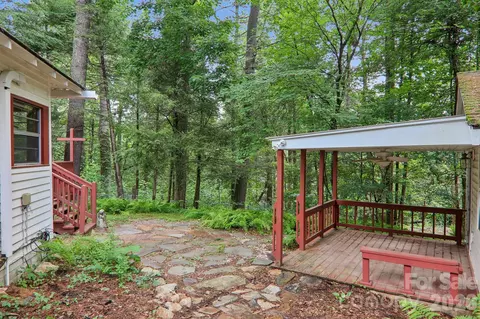 Exterior - 61 Bo Diddly Ln, Cedar Mountain, NC 28718 photo 16 of 17