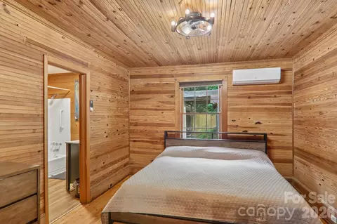 Bedroom - 61 Bo Diddly Ln, Cedar Mountain, NC 28718 photo 1 of 5