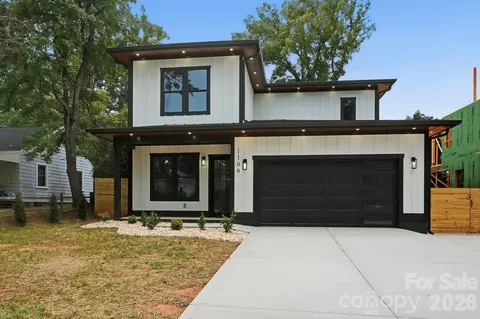 1106 Brookhurst Dr, Charlotte, NC 28205