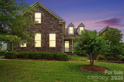 8432 Penton Pl, Harrisburg, NC 28075