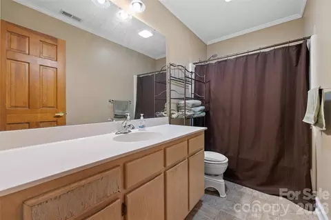 Bath - 3010 Eaker Dr, Cherryville, NC 28021 photo 5 of 5