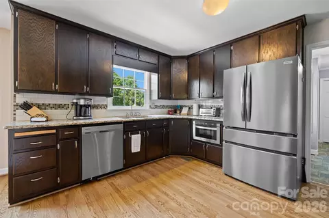 Kitchen - 3010 Eaker Dr, Cherryville, NC 28021 photo 3 of 5