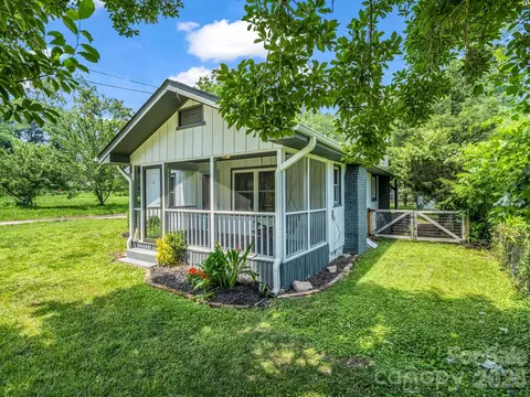 112 Resort 6 St #6, Hendersonville, NC 28792