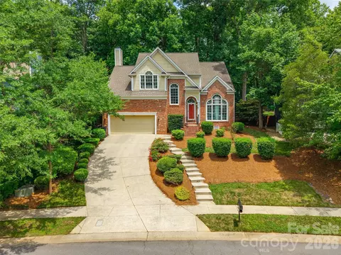 4131 Beauvista Dr, Charlotte, NC 28269