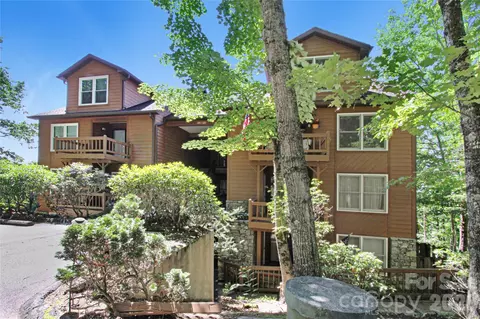 105 Toxaway Views 405 Dr #405, Lake Toxaway, NC 28747