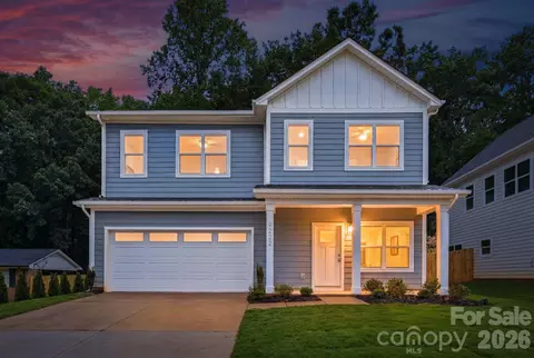 9330 Horseshoe Bend Dr, Charlotte, NC 28215