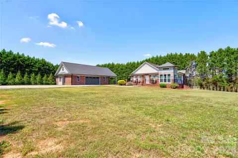 101 Northeastern Dr, Shelby, NC 28152