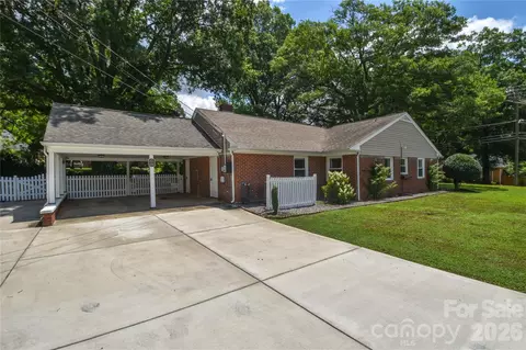 704 Lancaster Ave, Monroe, NC 28112