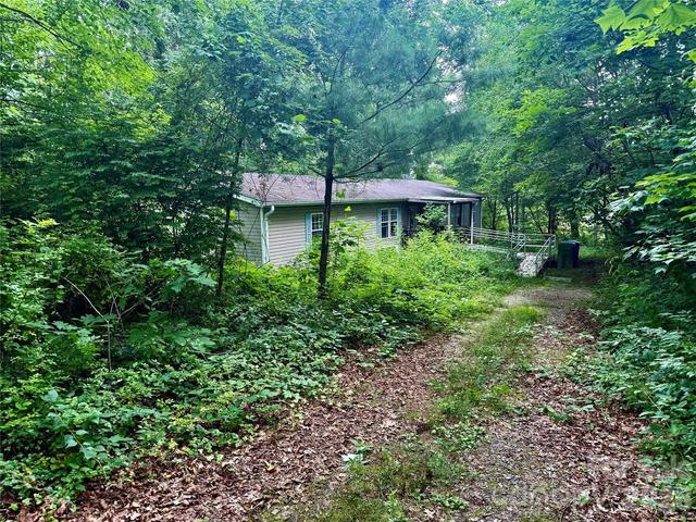 549 Caribou Rd, Asheville, NC 28803