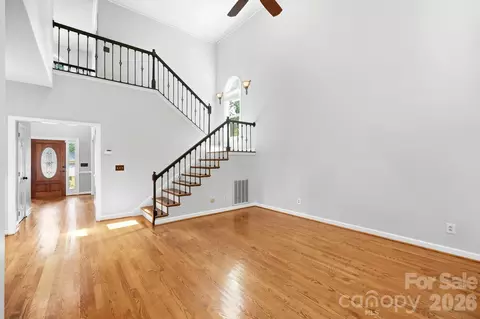 Living - 7050 Mariners Ct, Fort Mill, SC 29708 photo 4 of 6
