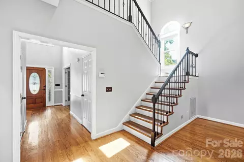 Entry Way - 7050 Mariners Ct, Fort Mill, SC 29708 photo 3 of 5