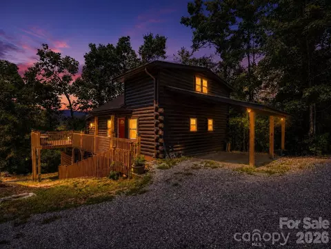 180 Mountain Ridge Dr, Lake Lure, NC 28746