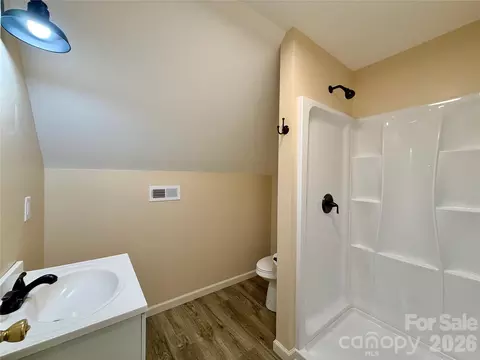 Bath - 1027 Tabor Rd, Olin, NC 28660 photo 3 of 4