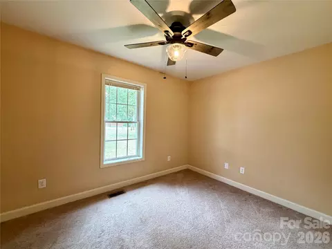 Bedroom - 1027 Tabor Rd, Olin, NC 28660 photo 6 of 7