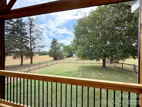 Exterior - 1027 Tabor Rd, Olin, NC 28660 photo 6 of 10
