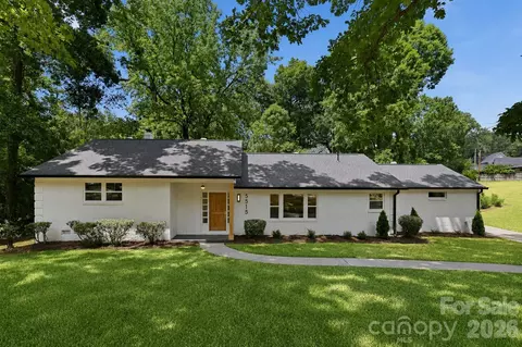 5515 Doncaster Dr, Charlotte, NC 28211