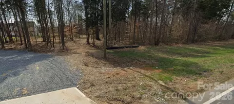 8321 Rocky River Rd, Harrisburg, NC 28075
