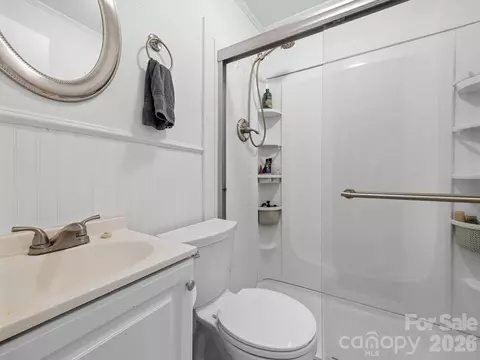 Bath - 232 Blue Mountain Ln, Tryon, NC 28782 photo 1 of 1