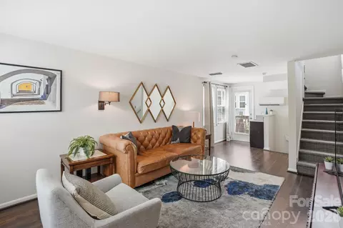 721 N Poplar 1 St #1, Charlotte, NC 28202