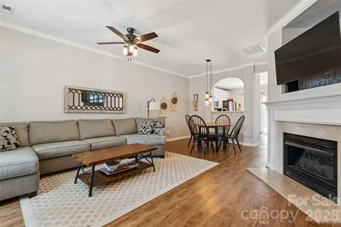 Living - 302 Tinderbox Ln, Fort Mill, SC 29708 photo 1 of 3