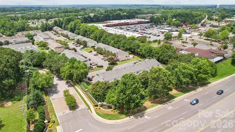 View/Area - 302 Tinderbox Ln, Fort Mill, SC 29708 photo 2 of 7