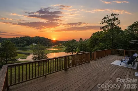 313 Riverfront Dr, Belmont, NC 28012