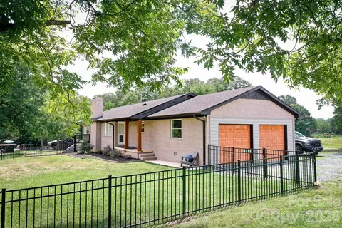 7346 Gold Hill Rd, Concord, NC 28025