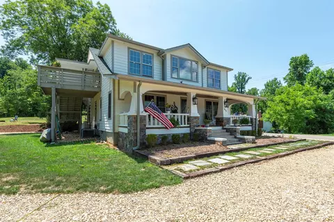 Exterior - 65 Walnut St, Marion, NC 28752 photo 2 of 15