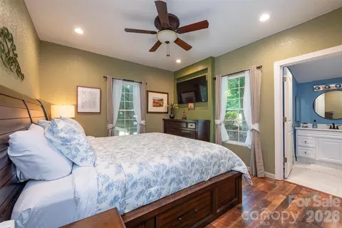 Bedroom - 65 Walnut St, Marion, NC 28752 photo 1 of 4
