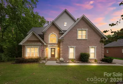 5355 Shannamara Dr, Matthews, NC 28104
