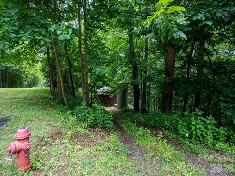 236 Nottingham Dr, Mill Spring, NC 28756 photo 4