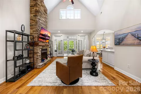 Living - 6998 Ridgeway Rd, Stanley, NC 28164 photo 1 of 2