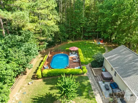 Exterior - 6998 Ridgeway Rd, Stanley, NC 28164 photo 11 of 13