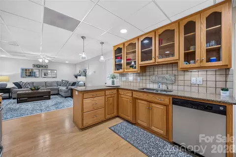 Kitchen - 6998 Ridgeway Rd, Stanley, NC 28164 photo 6 of 6