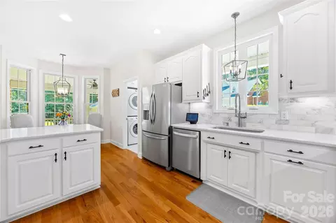 Kitchen - 6998 Ridgeway Rd, Stanley, NC 28164 photo 4 of 6