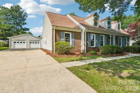 11616 Parks Farm Ln, Charlotte, NC 28277