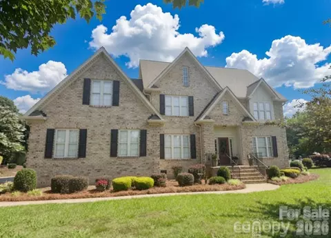 105 Mandarin Dr, Mooresville, NC 28117
