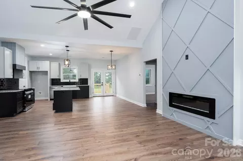 Living - 3916 E Maiden Rd, Maiden, NC 28650 photo 3 of 5