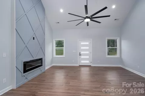 Living - 3916 E Maiden Rd, Maiden, NC 28650 photo 1 of 5