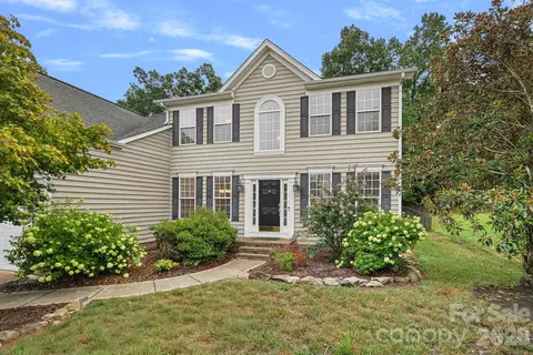 12023 Stone Forest Dr, Pineville, NC 28134
